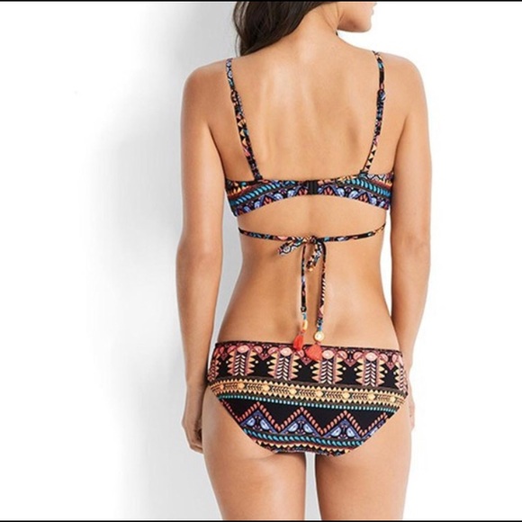 1 LEFT❗️🎉2X Host Pick🎉 Multi Print Halter Bikini - Picture 2 of 6